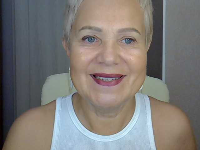 MadamMadam live cam preview