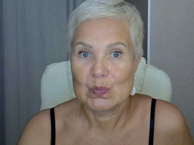 IFannyLove live cam on BongaCams