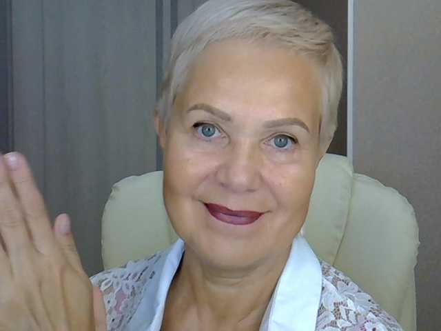 MadamMadam live cam preview