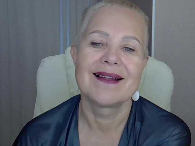 IFannyLove live cam on BongaCams