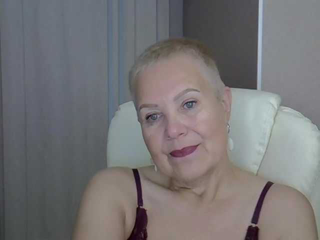IFannyLove live cam on BongaCams