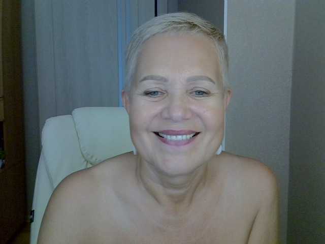 IFannyLove live webcam show