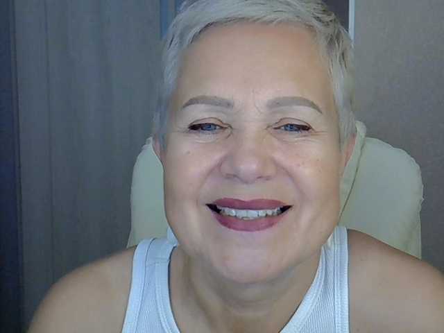 IFannyLove live cam on BongaCams