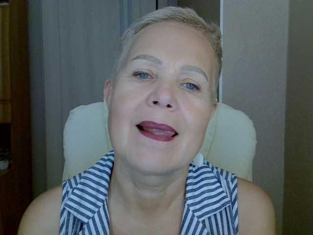 IFannyLove live cam on BongaCams