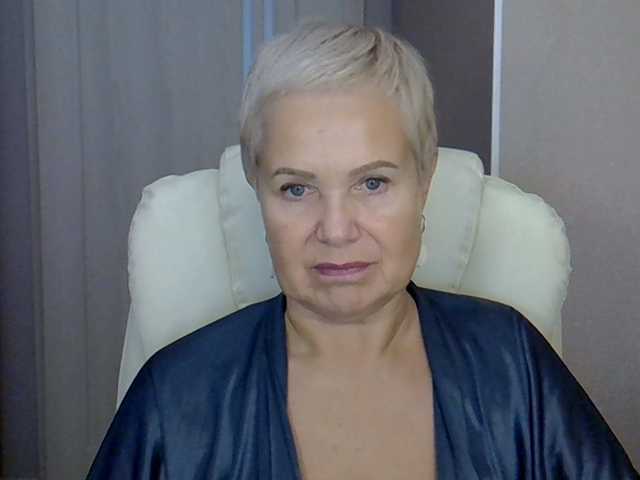 MadamMadam live cam preview