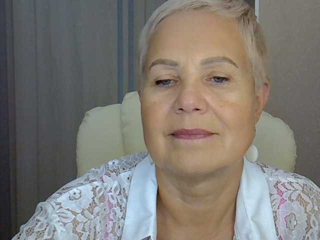 MadamMadam live cam preview