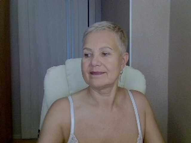 IFannyLove live webcam show