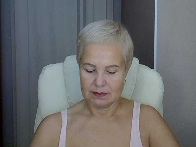MadamMadam live cam preview