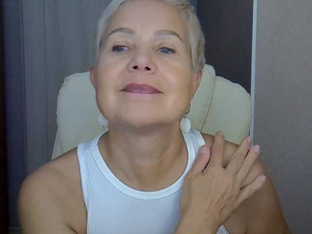 IFannyLove live cam on BongaCams