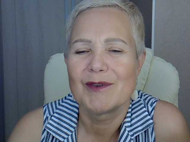 IFannyLove live cam