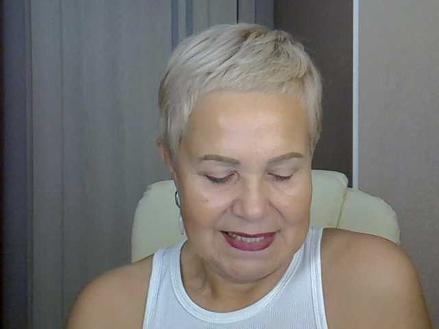 MadamMadam live cam preview