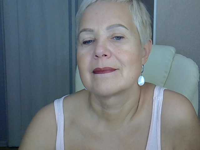 MadamMadam live cam preview