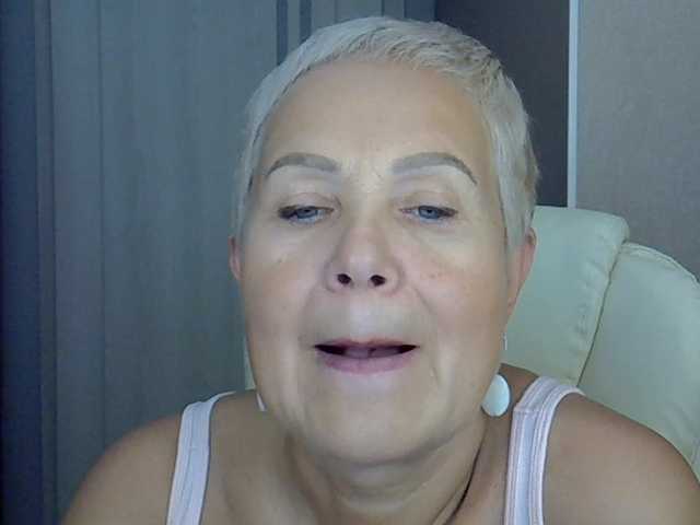 MadamMadam live cam preview