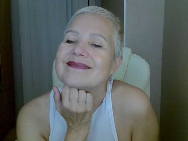 IFannyLove live cam on BongaCams