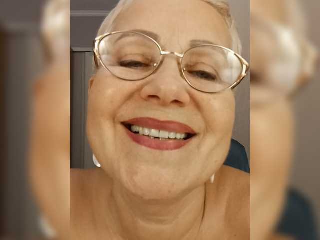 IFannyLove live cam on BongaCams