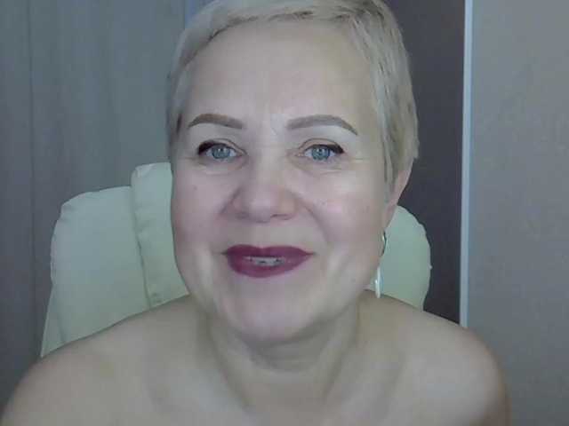 IFannyLove's BongaCams show and profile