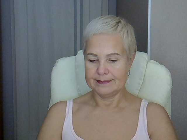 MadamMadam live cam preview
