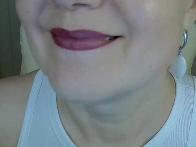 IFannyLove's BongaCams show and profile