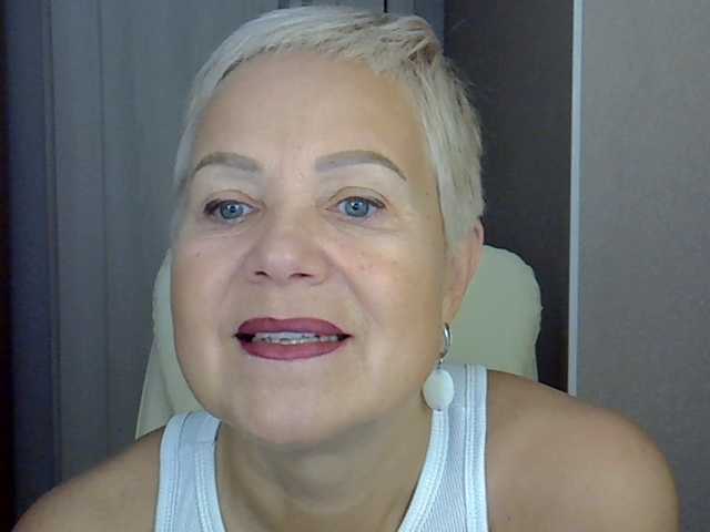 MadamMadam live cam preview
