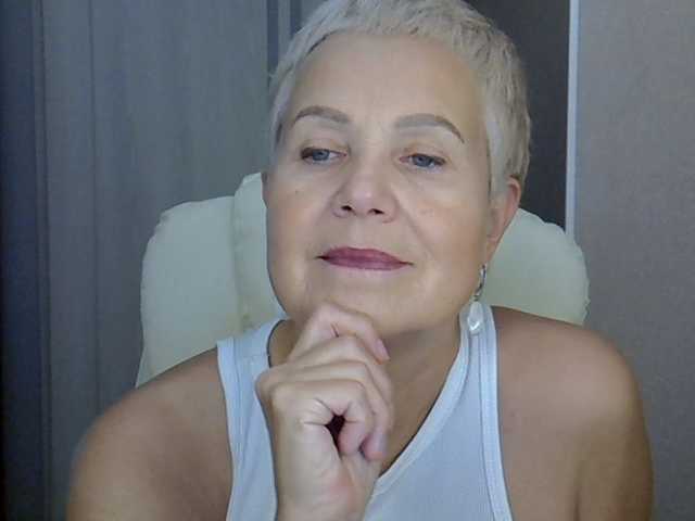 MadamMadam live cam preview