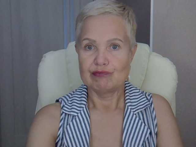 IFannyLove live cam on BongaCams