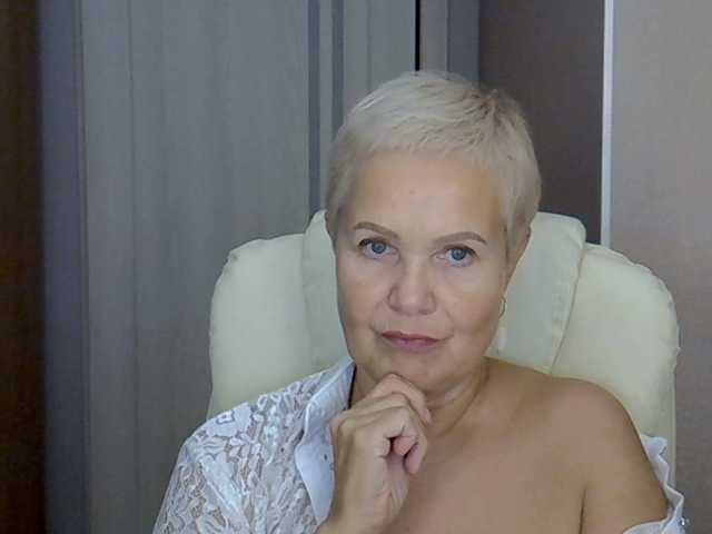 IFannyLove live cam on BongaCams