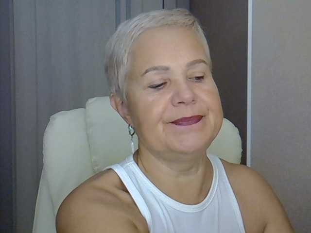 MadamMadam live cam preview