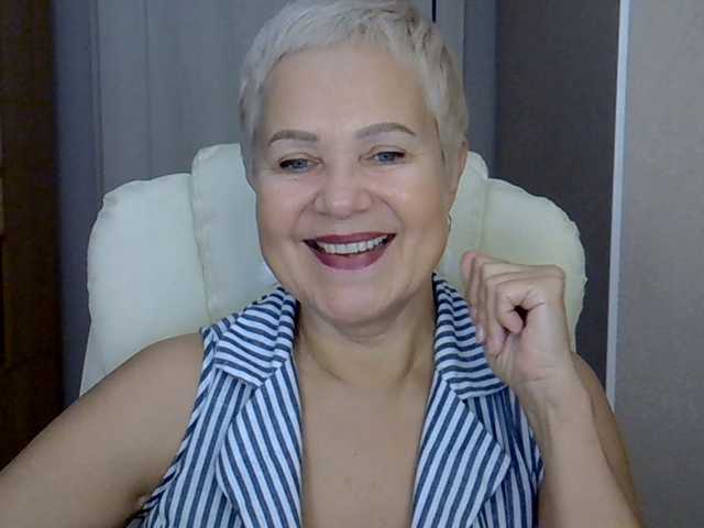 MadamMadam live cam preview