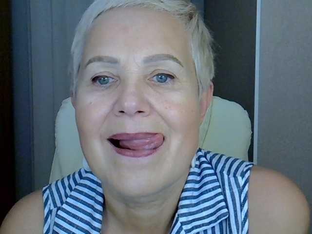 MadamMadam live cam preview