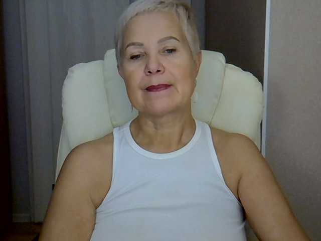 MadamMadam live cam preview