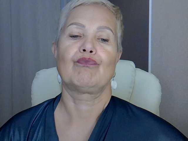IFannyLove live cam on BongaCams