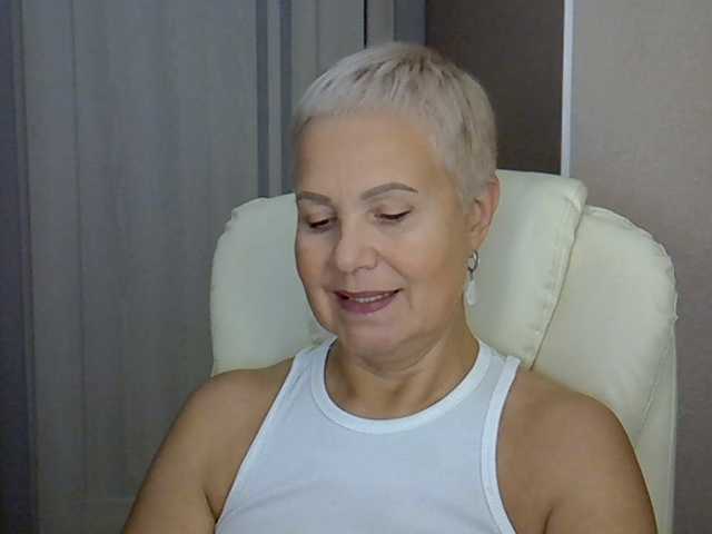 IFannyLove live cam on BongaCams