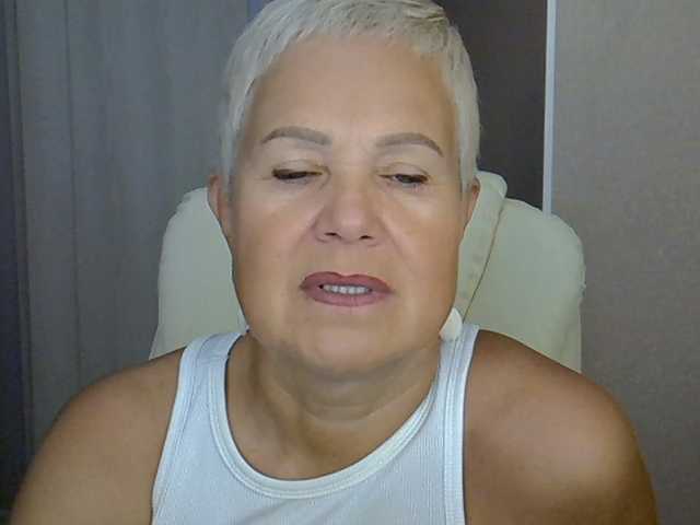 IFannyLove live cam on BongaCams