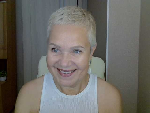 IFannyLove live cam on BongaCams