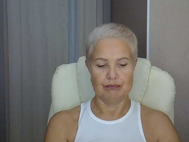 IFannyLove live cam on BongaCams