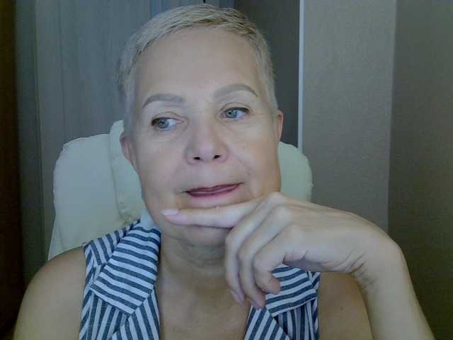 IFannyLove live webcam show