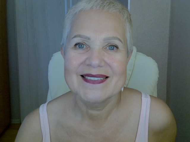 IFannyLove live cam on BongaCams