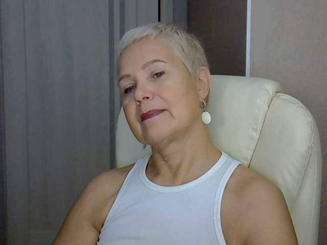 IFannyLove live cam on BongaCams