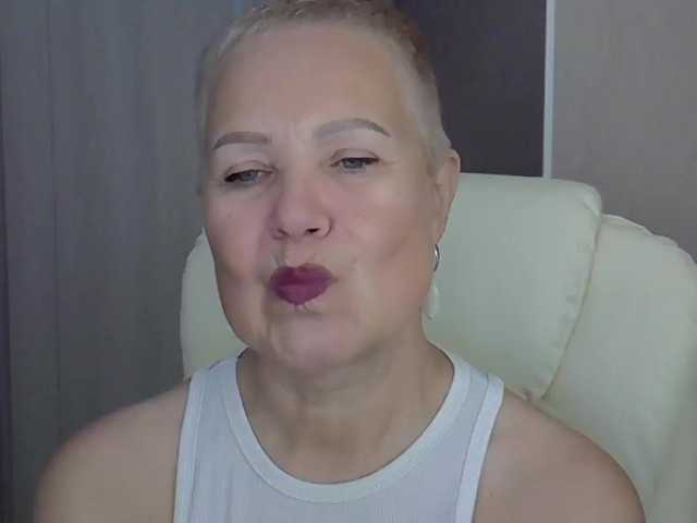 IFannyLove live cam on BongaCams