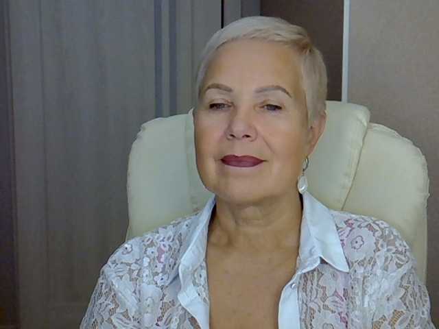 MadamMadam live cam preview