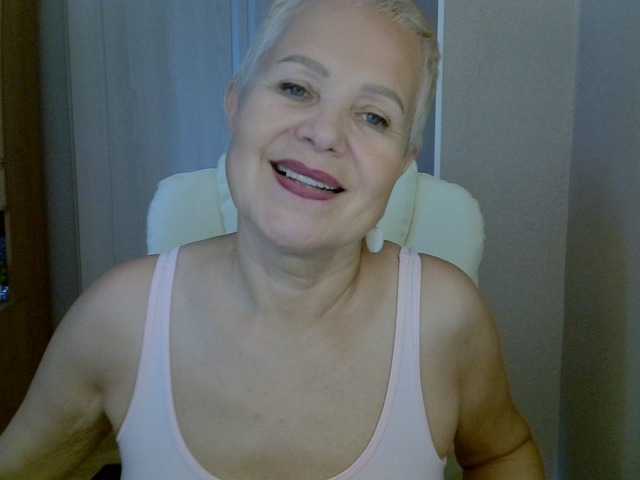IFannyLove live cam on BongaCams