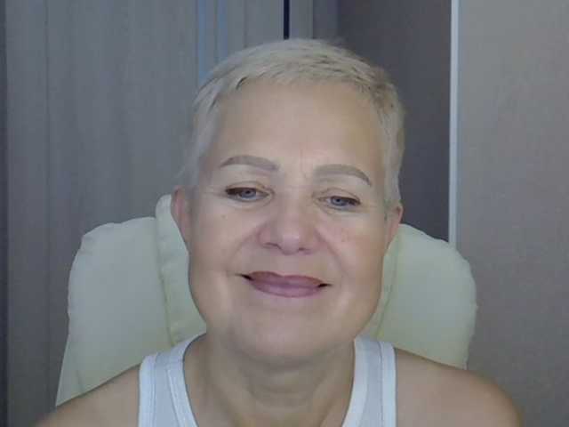 IFannyLove live cam on BongaCams