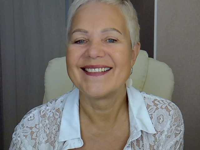 IFannyLove live cam