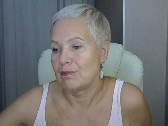 IFannyLove live cam on BongaCams