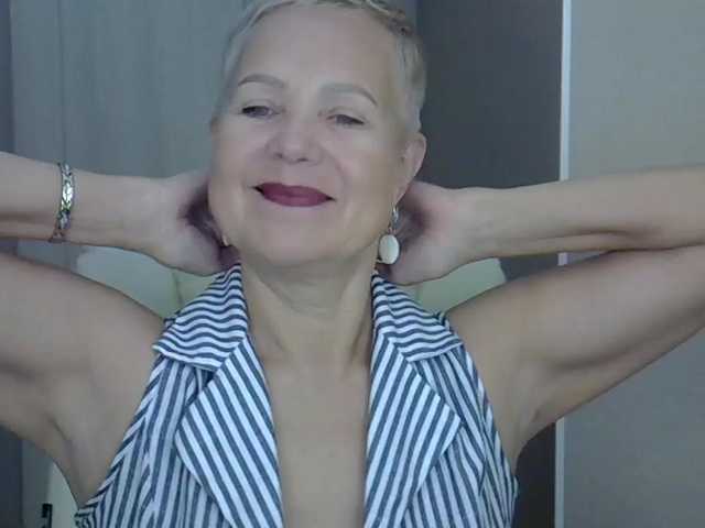 IFannyLove live cam on BongaCams