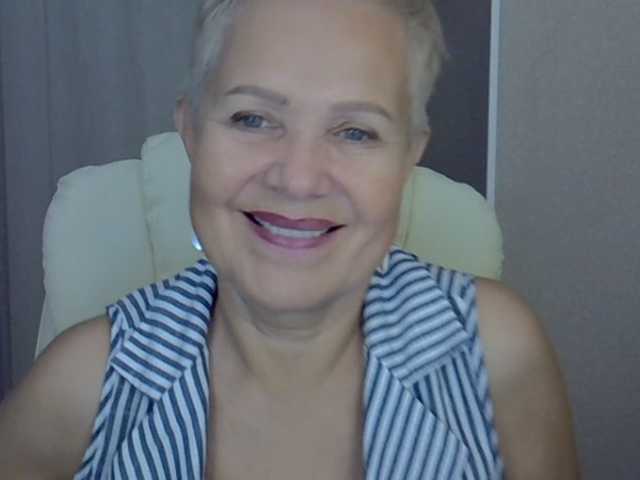 IFannyLove live cam on BongaCams