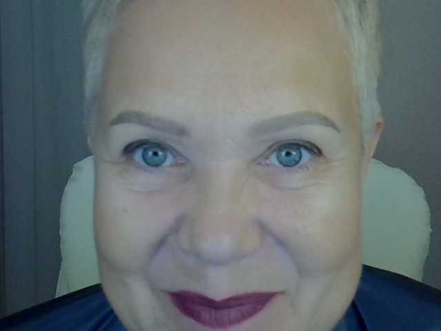 MadamMadam live webcam show