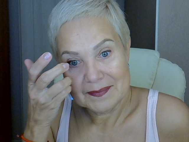 MadamMadam live cam preview