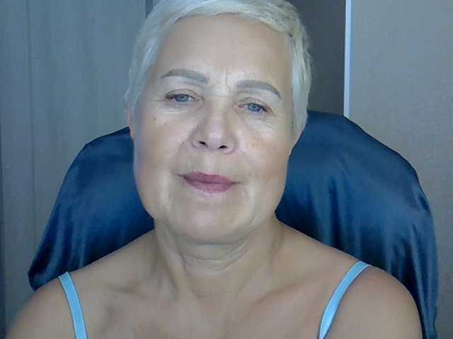 MadamMadam live cam preview