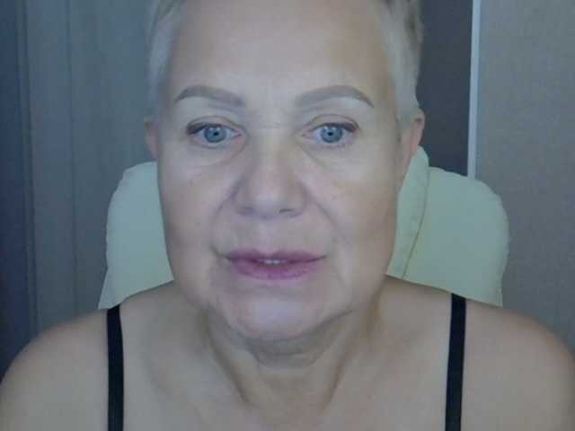 IFannyLove live cam on BongaCams